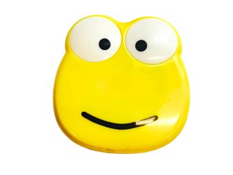   Sammakon hahmo piilolinssien säilytyssetti, Väri: margariininkeltainen